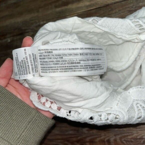 Abercrombie & Fitch White Lace Crop Top - Picture 7 of 7